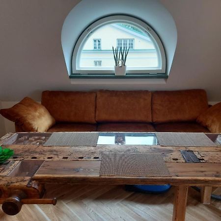 Modern History Apartment Tallinn Luaran gambar
