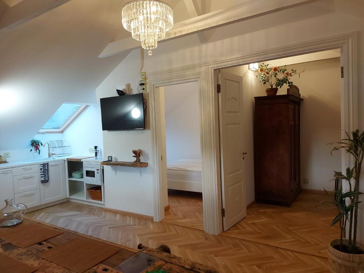 Modern History Apartment Tallinn Luaran gambar