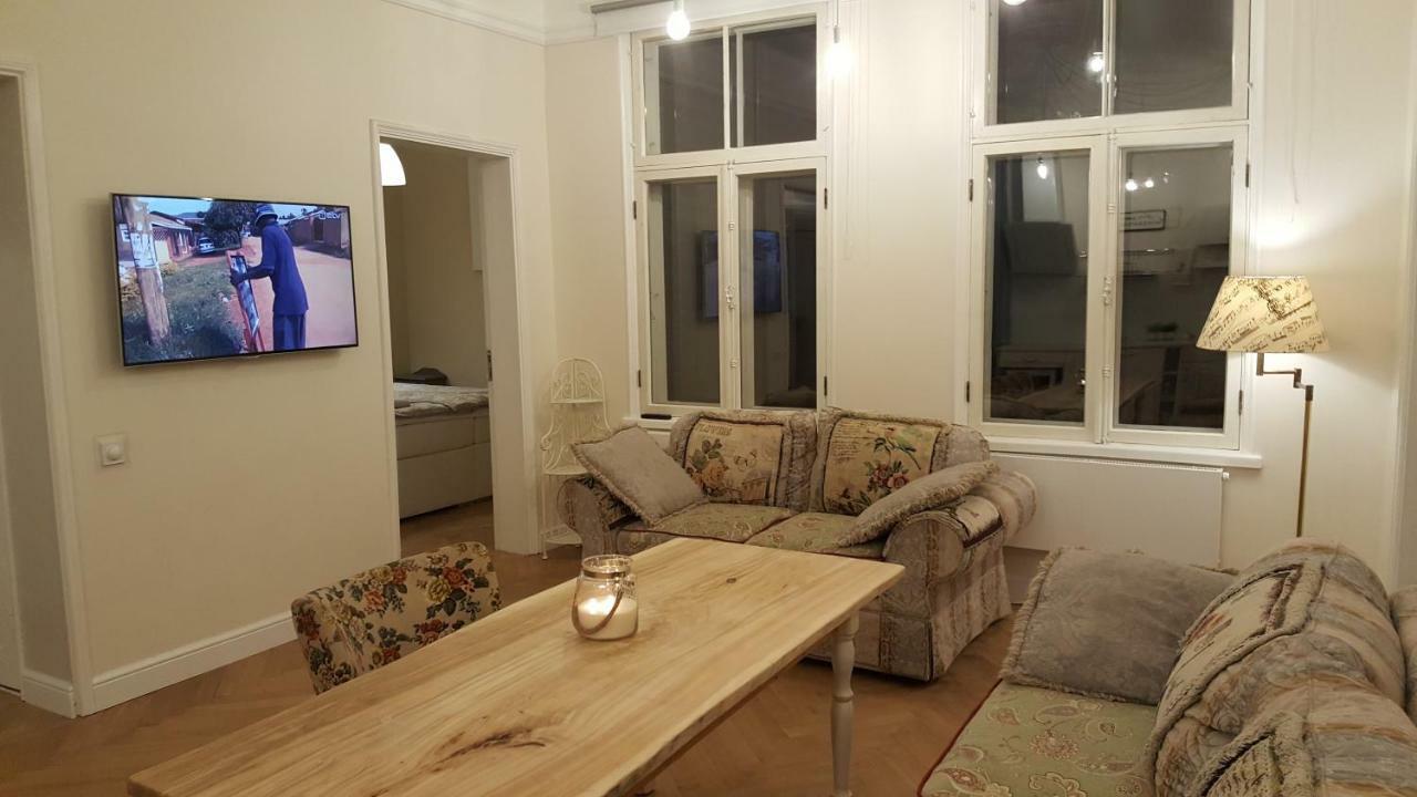 Modern History Apartment Tallinn Luaran gambar
