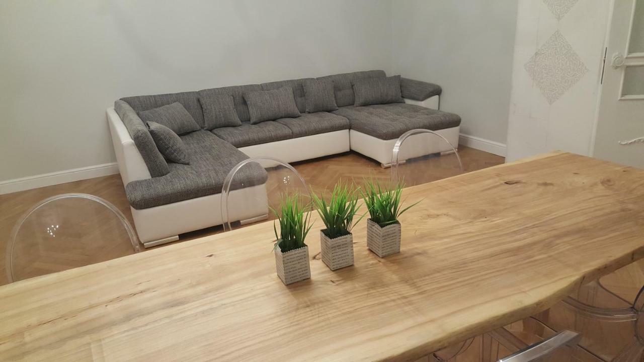 Modern History Apartment Tallinn Luaran gambar