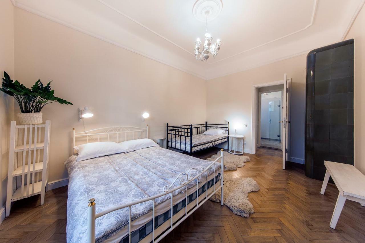 Modern History Apartment Tallinn Luaran gambar