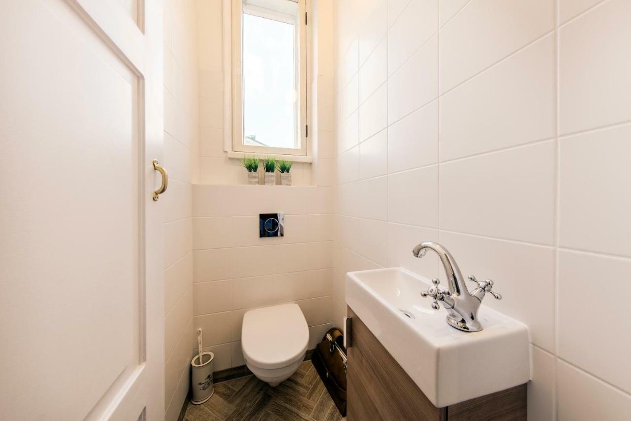 Modern History Apartment Tallinn Luaran gambar