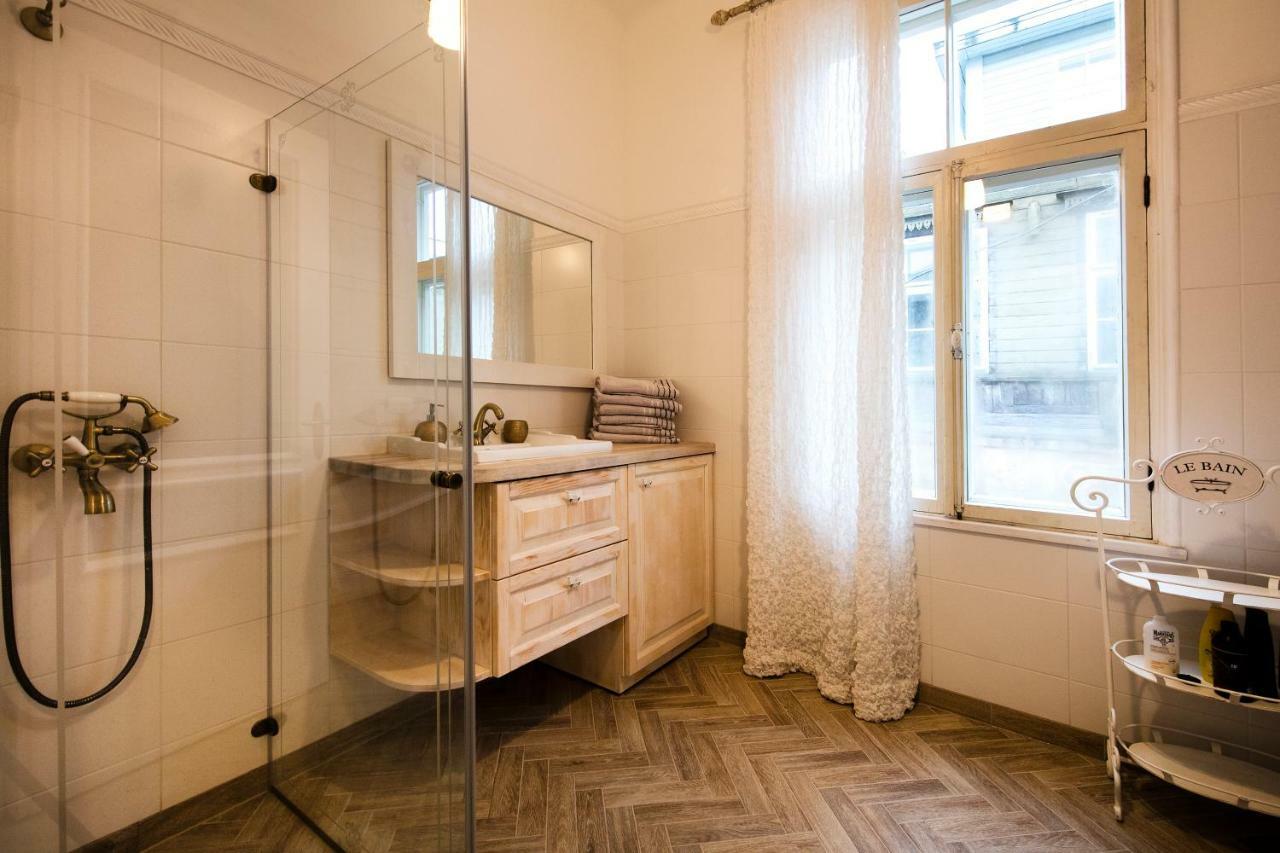 Modern History Apartment Tallinn Luaran gambar