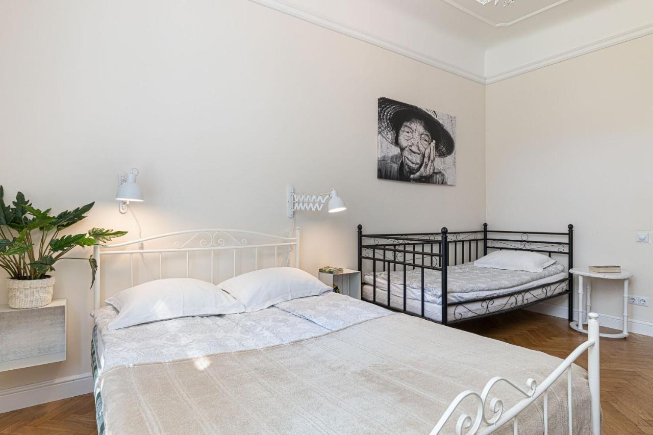 Modern History Apartment Tallinn Luaran gambar